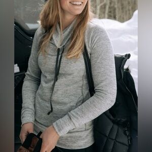 Kuhl Women's Large Lea Heather Gray Funnel sweater